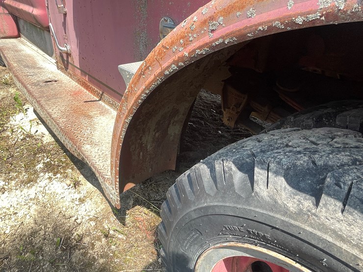 ford-600-image-54