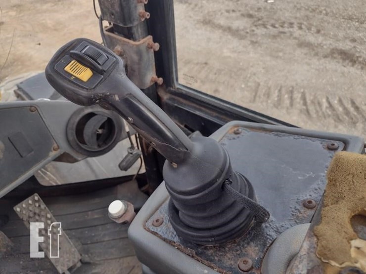 2007-caterpillar-924g-image-8
