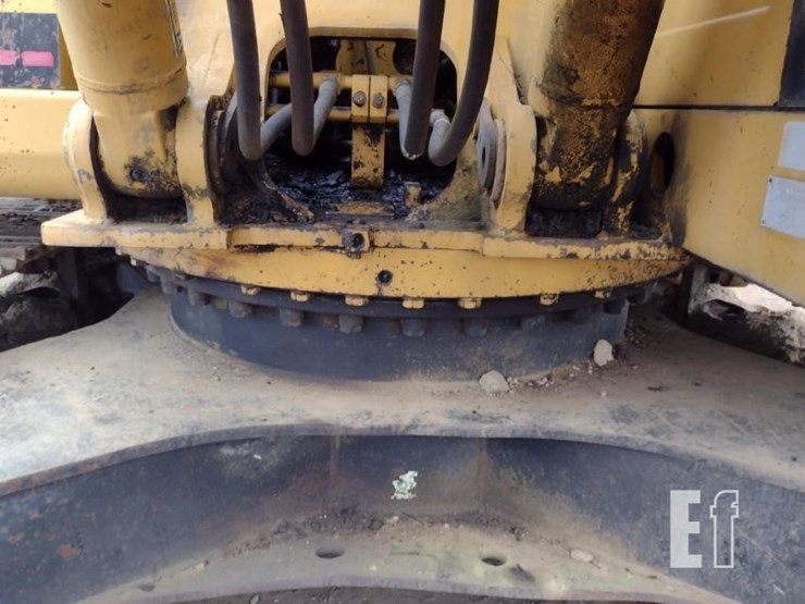 caterpillar-322l-image-21