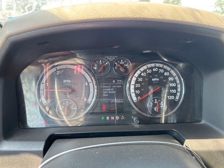 2013-dodge-ram-1500-image-26