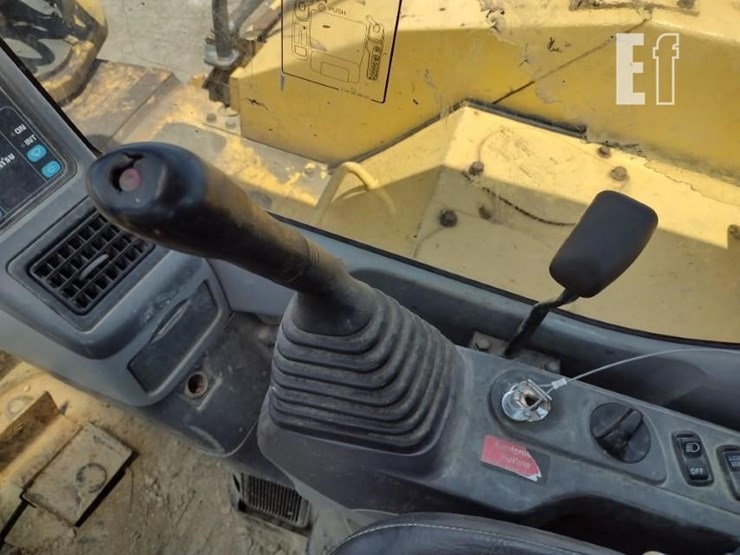 2007-komatsu-pc78mr-6-image-9