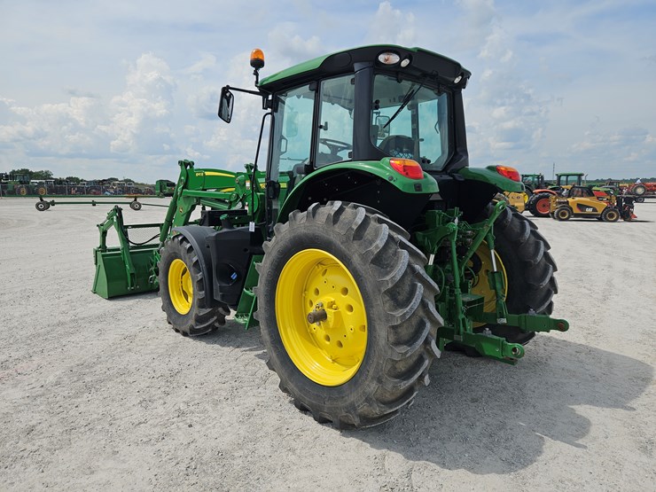 2022-john-deere-6140m-image-14