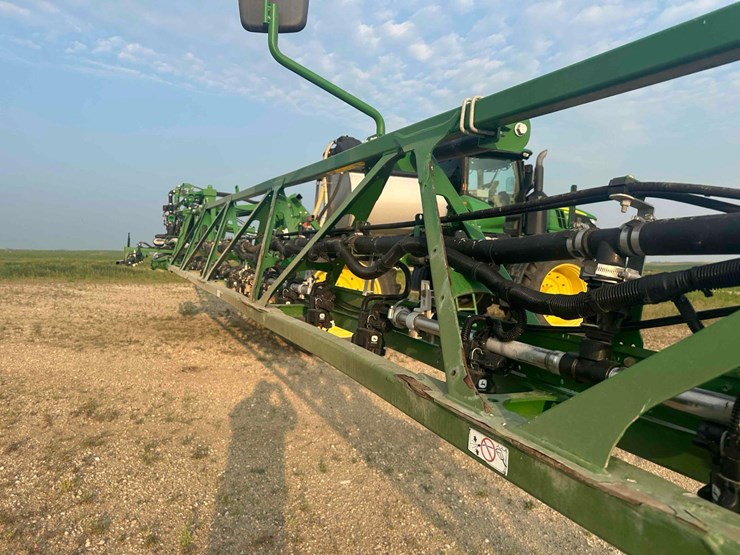 2018-john-deere-r4045-image-24