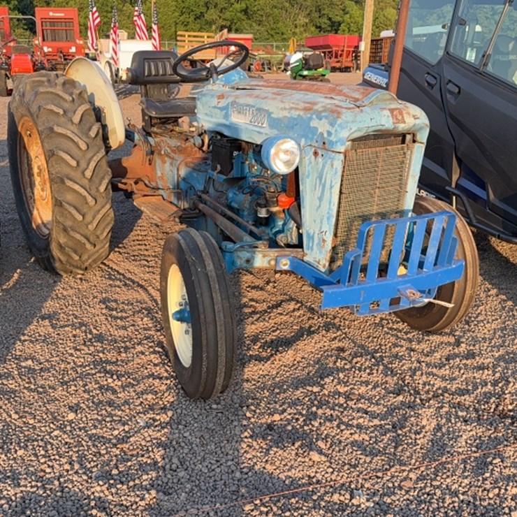 FORD 2000
