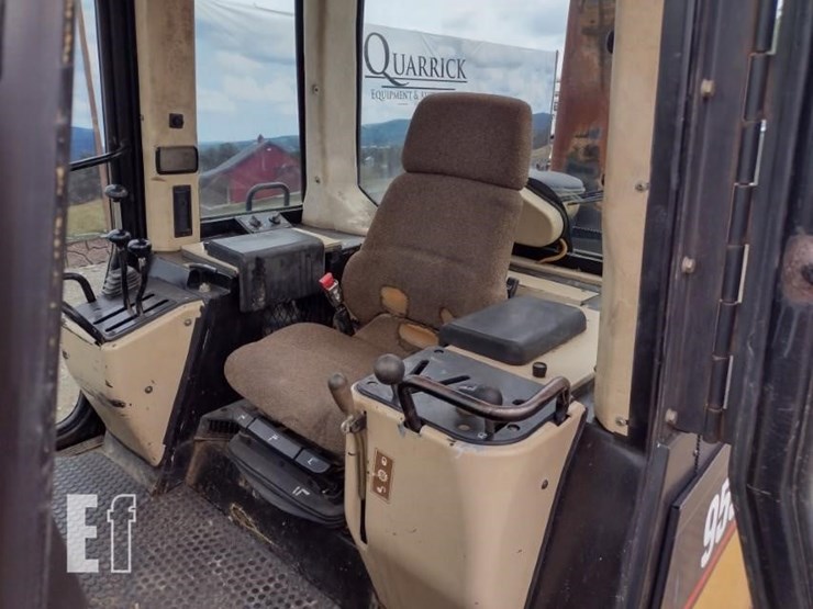 caterpillar-953c-image-14