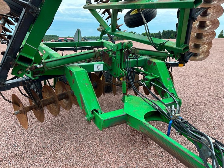 john-deere-630-image-32