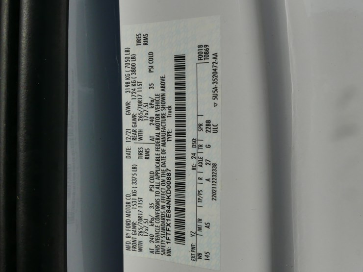 2022-ford-f150-xl-image-14