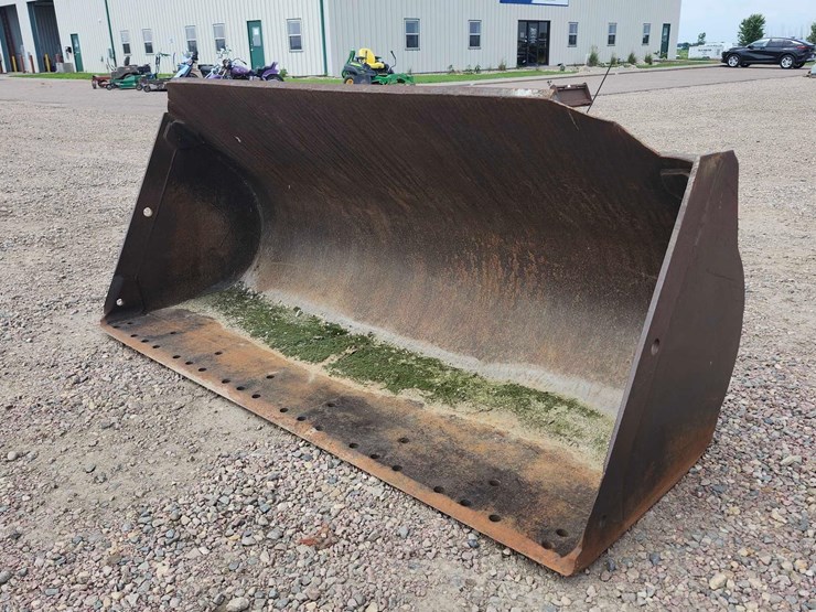 custom-wheel-loader-bucket-image-1