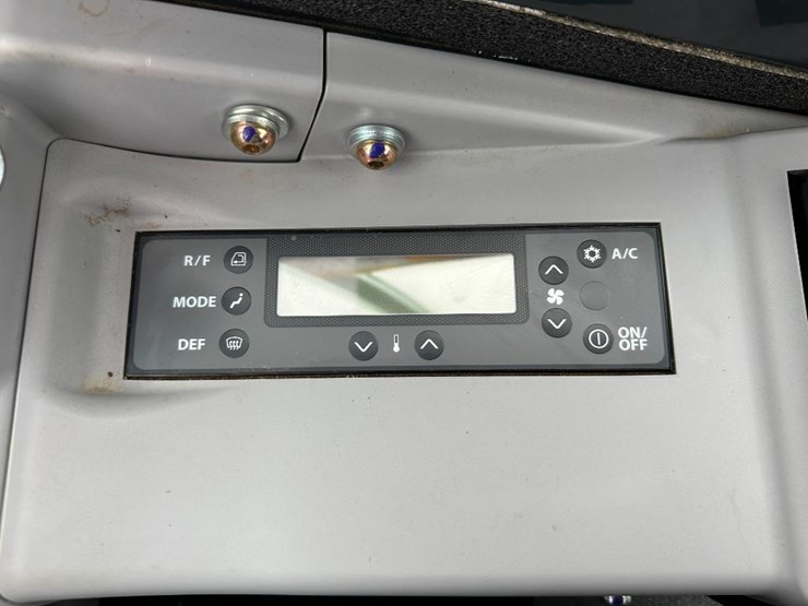 2022-hitachi-zx60usb-5n-image-62