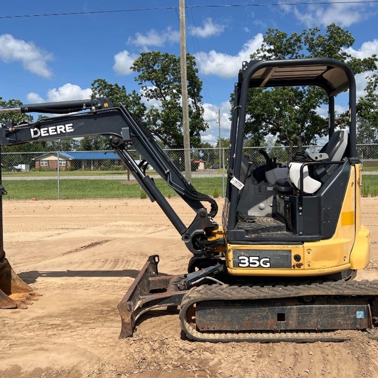 2015 DEERE 35G