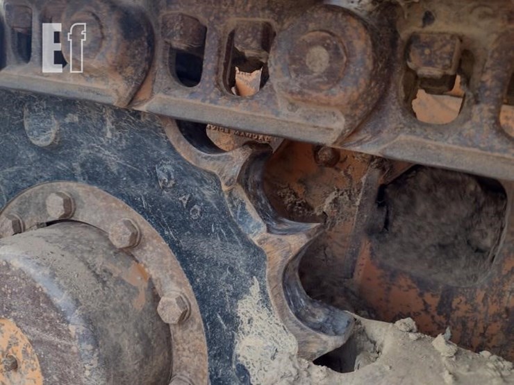 2012-case-850l-xlt-image-31