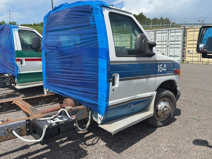 2006-ford-e450-image-4