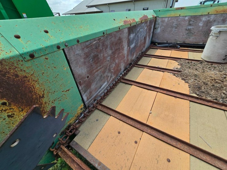 john-deere-350-image-11