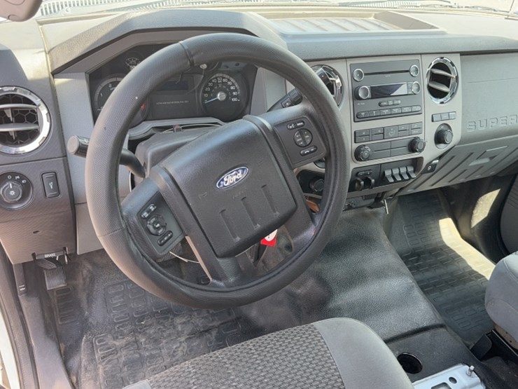 2013-ford-f450-image-16