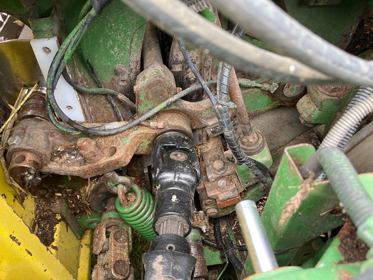 john-deere-6950-image-11