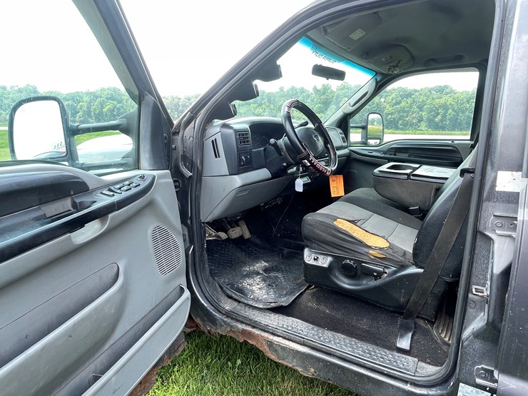 2004-ford-f350-image-66