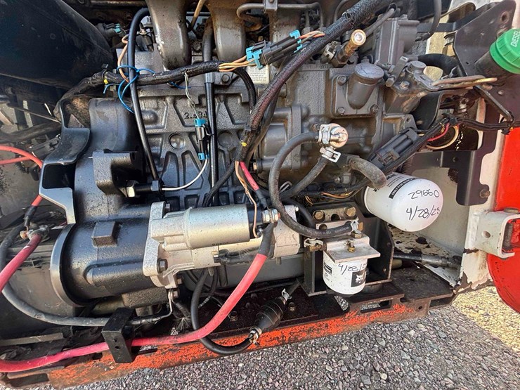 2005-bobcat-t190-image-11