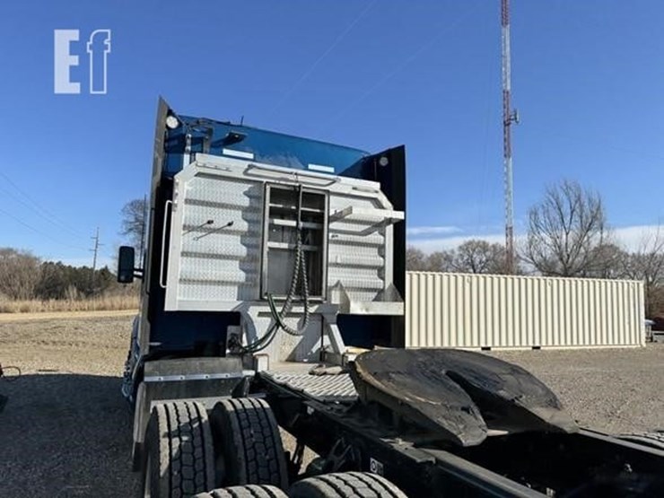 2018-kenworth-t680-image-39