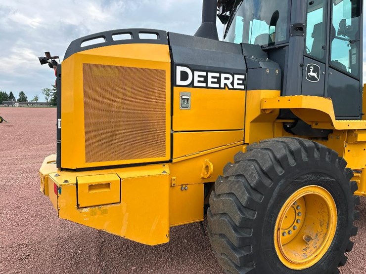 2018-deere-524kii-image-19