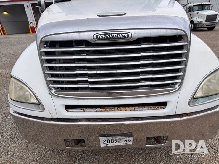 2006-freightliner-columbia-truck-(gp11008,-unit-414)-image-27