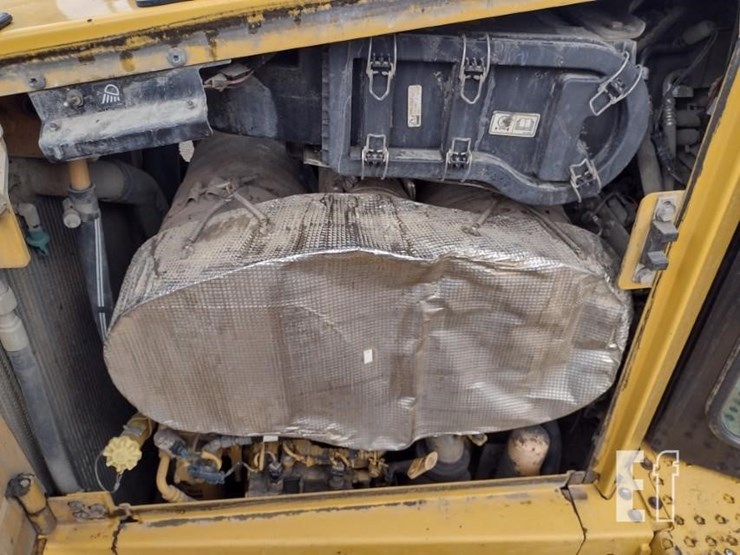 2018-caterpillar-d6t-lgp-image-19