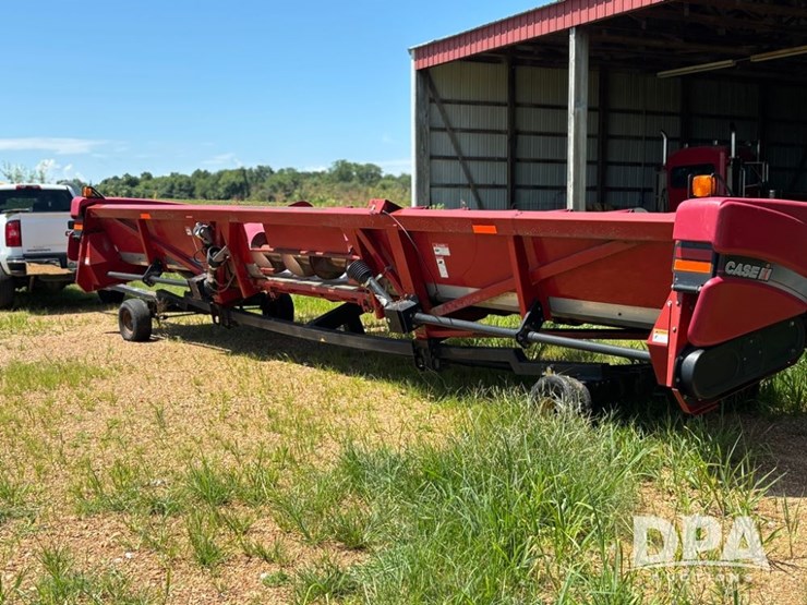 2010-case-ih-3412-image-2