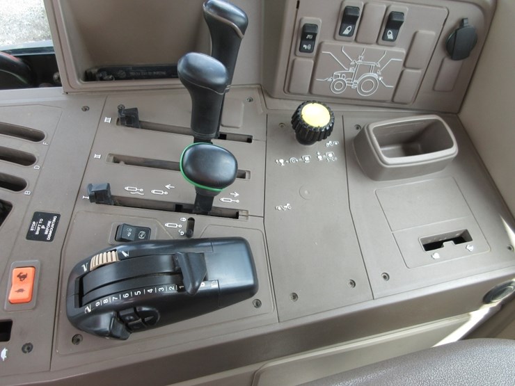 john-deere-7130-image-19