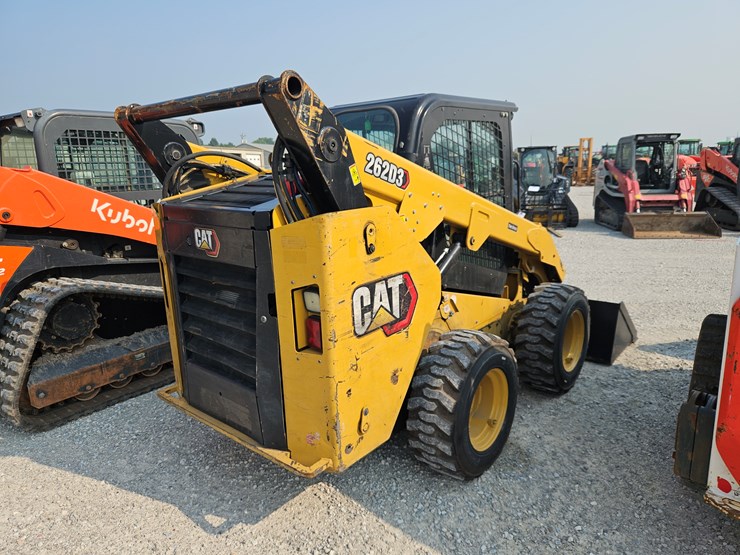 2020-caterpillar-262d3-image-17