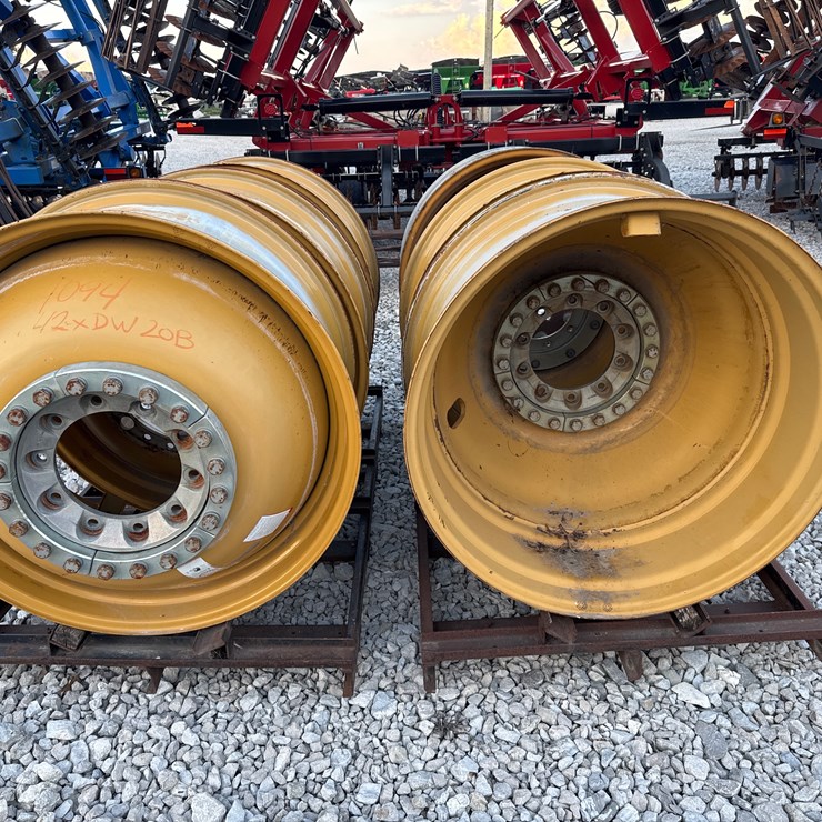#1094 • Lexion 10 Bolt rims