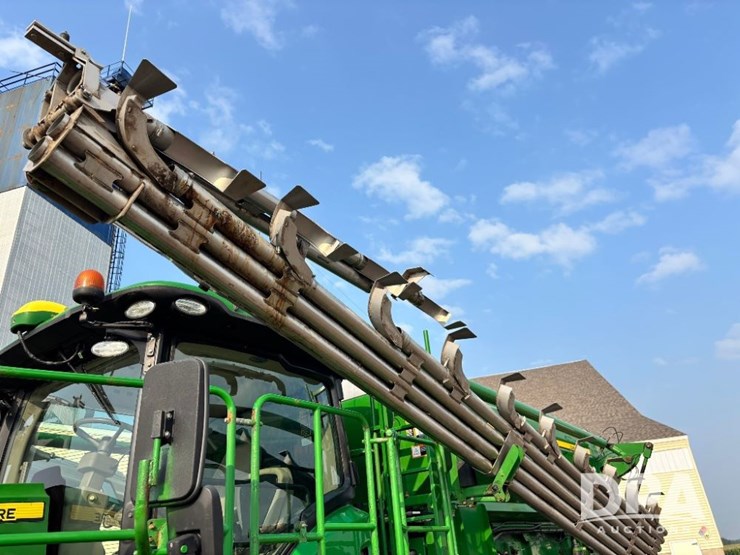 2019-john-deere-f4365-image-41