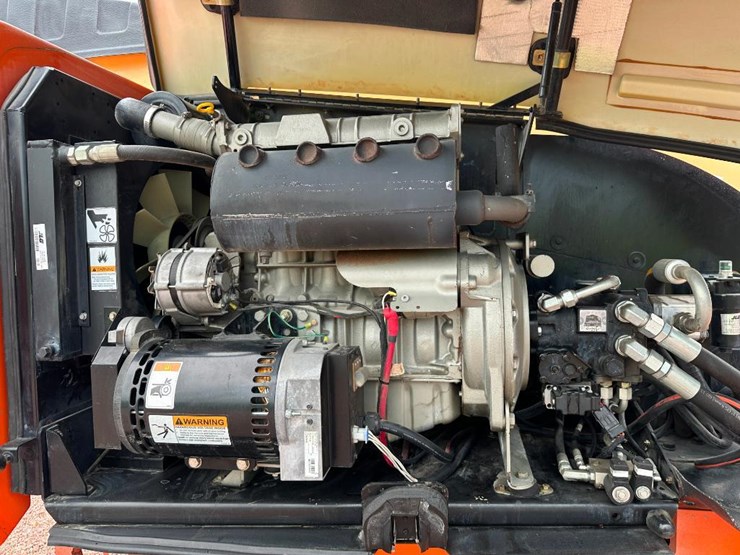 2008-jlg-600s-image-34