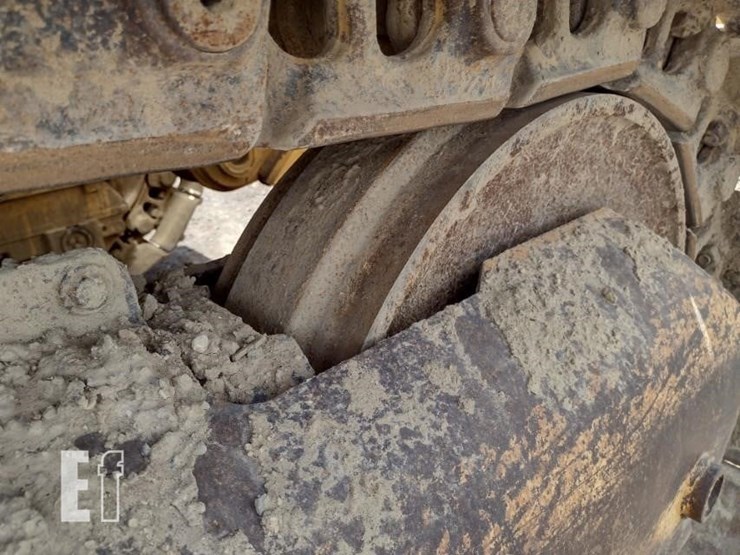 2005-caterpillar-963c-image-37