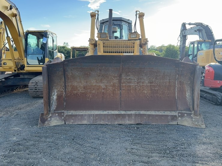 2005-komatsu-d155ax-5-image-2