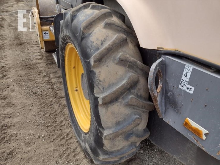2014-volvo-sd45-image-24