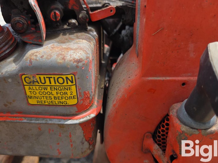 homelite-gas-powered-pump-image-9