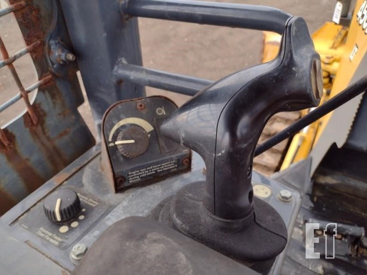 2006-deere-450j-lt-image-10