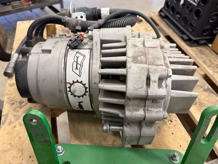 2014-john-deere-1770nt-image-67