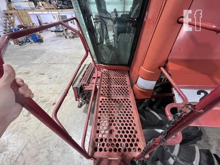 2005-case-ih-2388-image-37