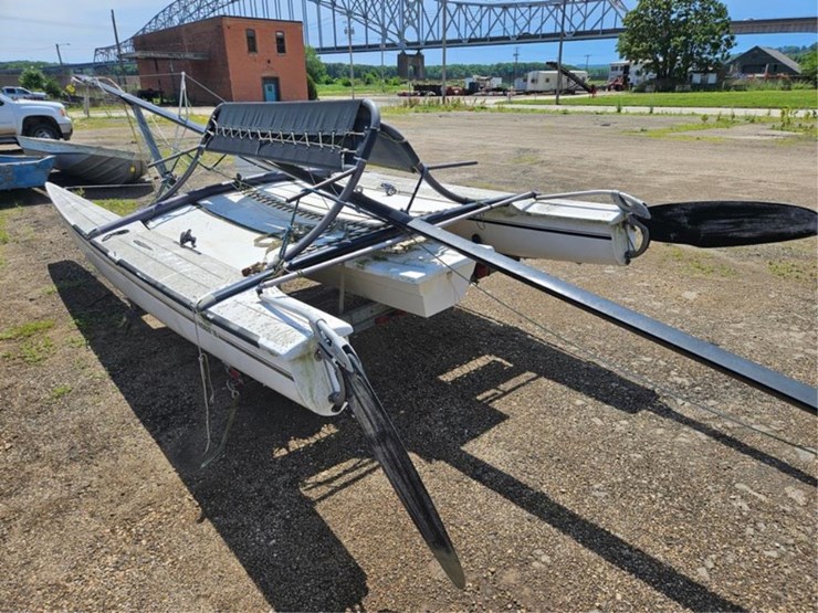 #2535-•-hobile-18'-catamaran-boat-&-trailer-image-9