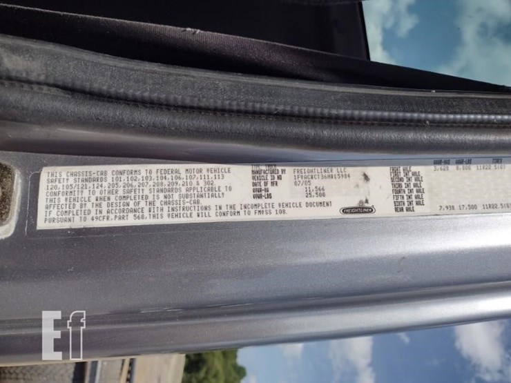 2006-freightliner-business-class-m2-106-image-6