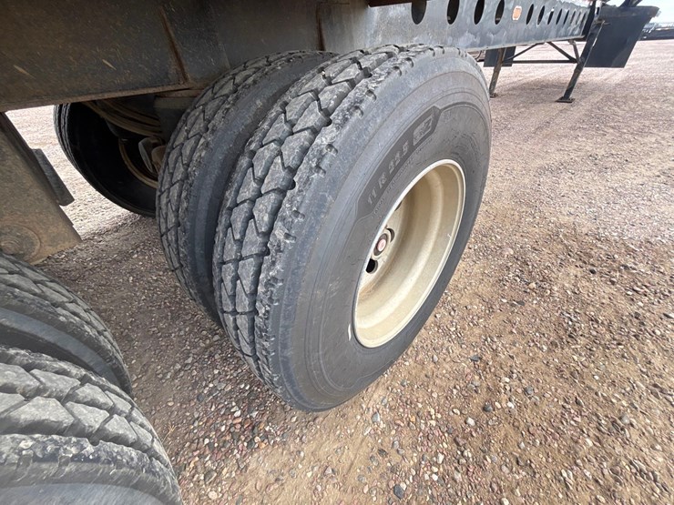 2014-smithco-side-dump-image-14