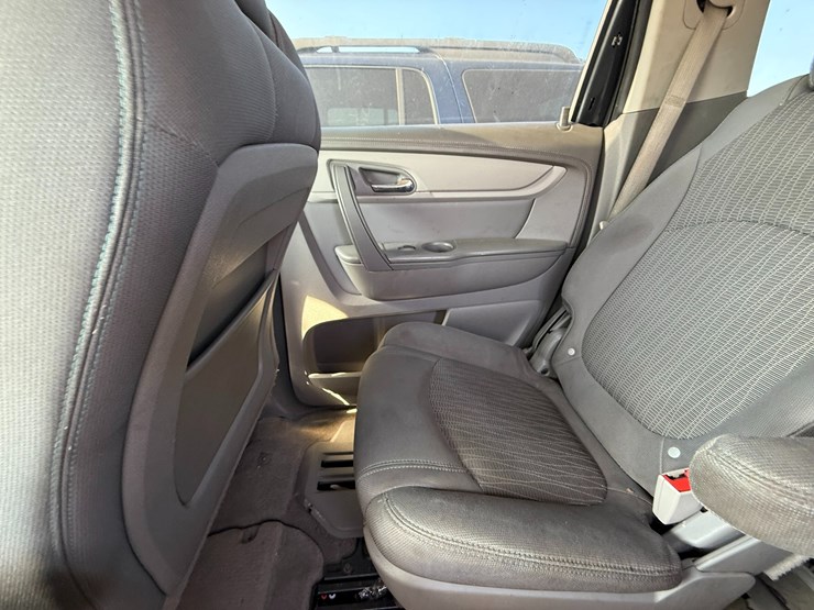 2013-chevrolet-traverse-image-58