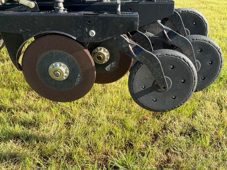 2014-great-plains-3s-5000-image-5