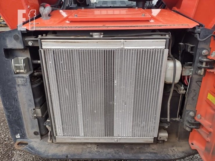 2023-kubota-svl97-2-image-37