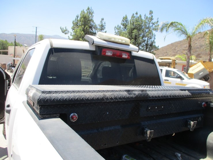 2015-dodge-ram-1500-image-15