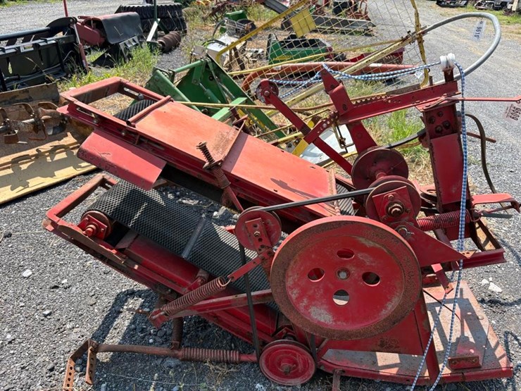 new-holland-53a-bale-thrower-image-4