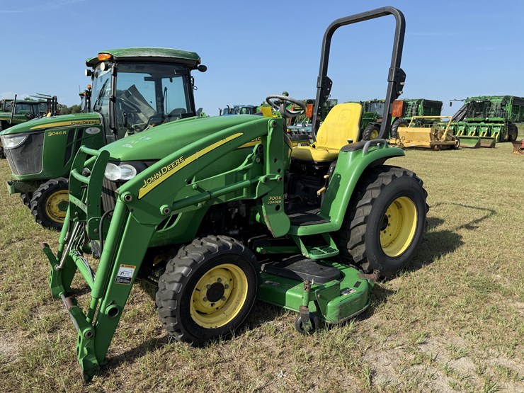 john-deere-3520-image-2