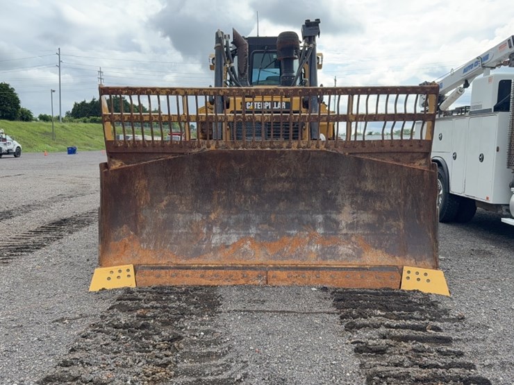 caterpillar-d6t-xw-image-2