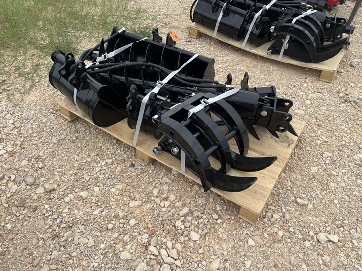 cfg-mini-excavator-attachments-image-2