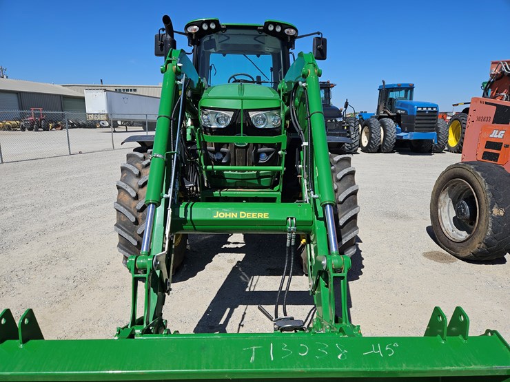 2021-john-deere-6155m-image-4